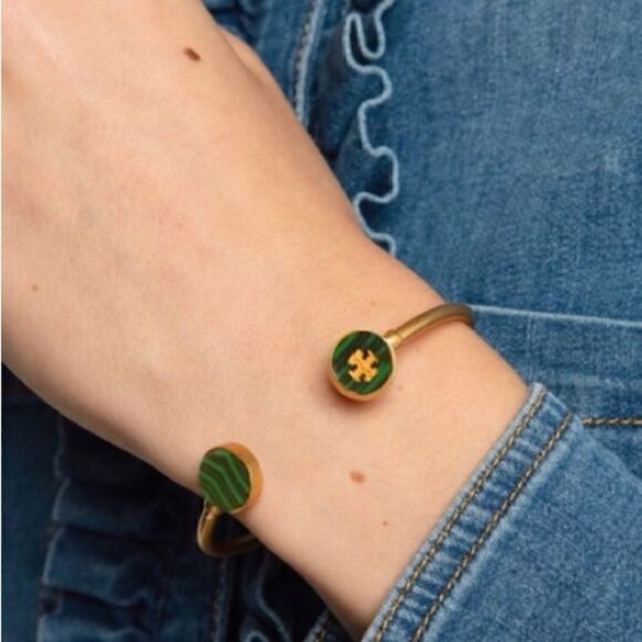 TORY BURCH KIRA SEMIPRECIOUS GREEN MALACHITE OPEN CUFF BRACELET 18K GOLD… - Picture 2 of 4
